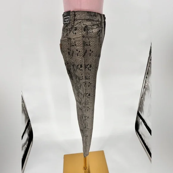 NWT Guess High Rise Skinny Pants - Picture 5 of 10